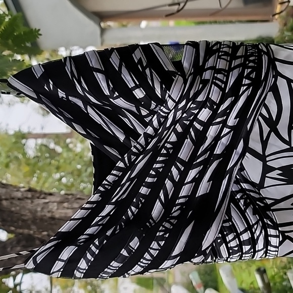 Niki by Niki Livas dress size 10 - Picture 4 of 10